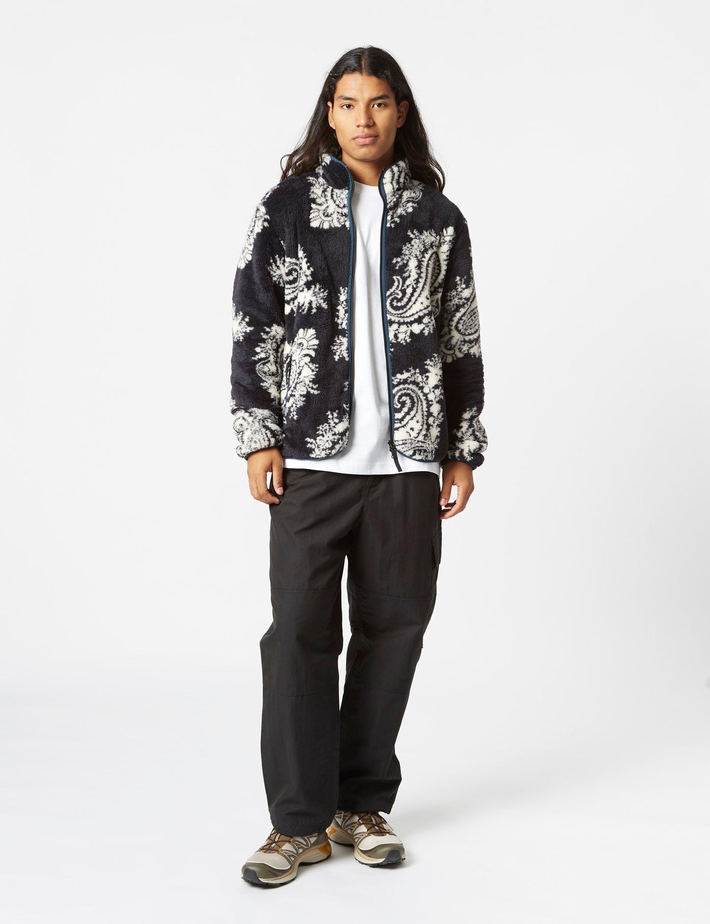 Jebson Fleecejacke (Paisley Big Print) – Schwarz/Squid Dark Blue